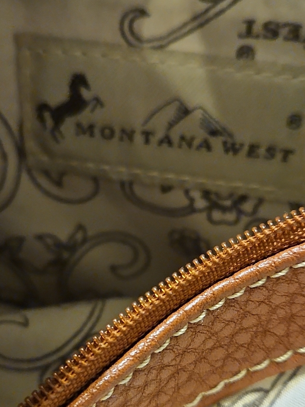 Montana West Horse Head Rhinestone Concealed Carry Crossbody Bag - Picture 12 of 13